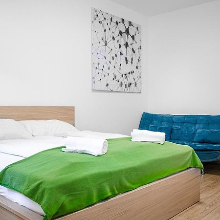 Delightful 2Br Shared Apartment - Ideal For Longstays Wien Eksteriør billede