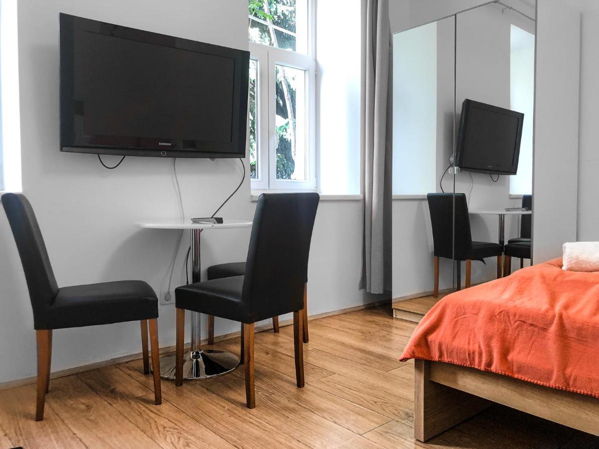 Delightful 2Br Shared Apartment - Ideal For Longstays Wien Eksteriør billede